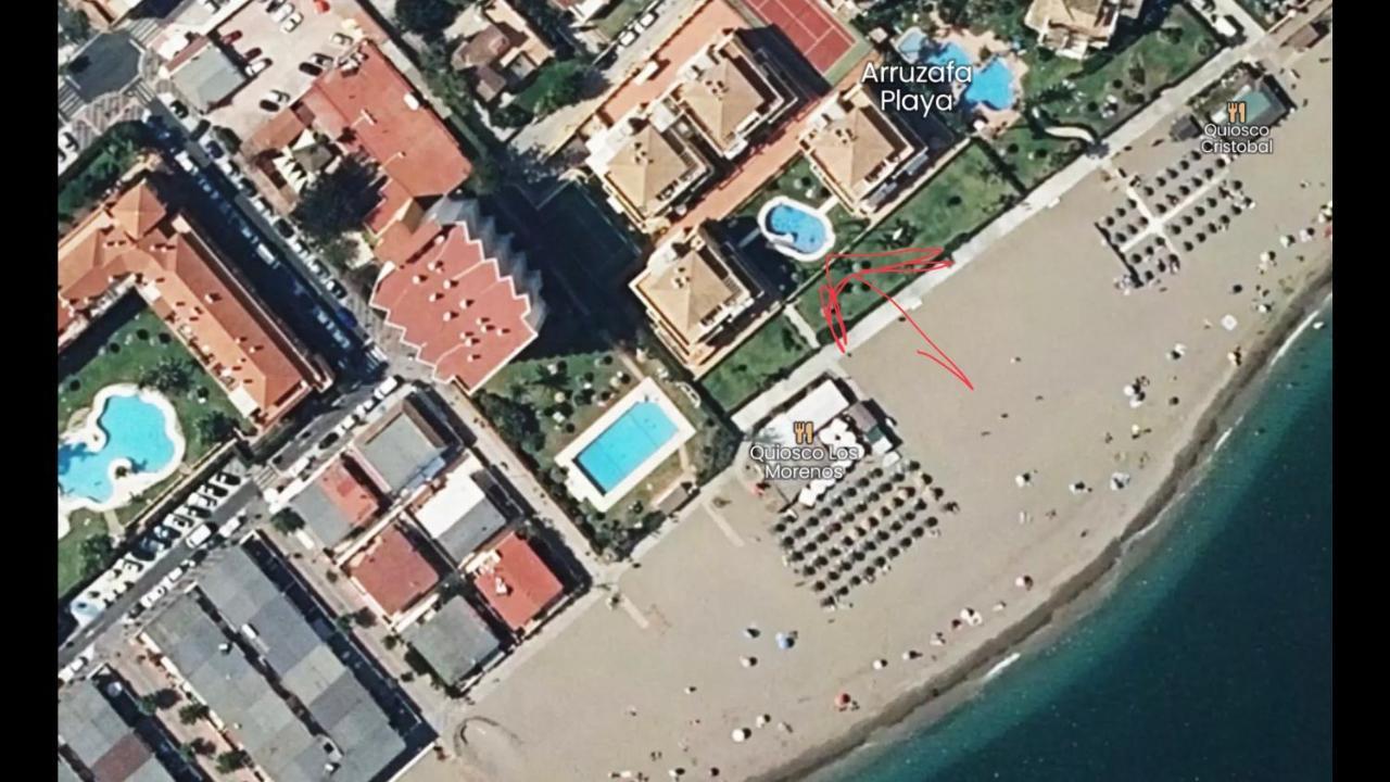 Beachfront Apartment In لا كالا ذي ميخاس المظهر الخارجي الصورة