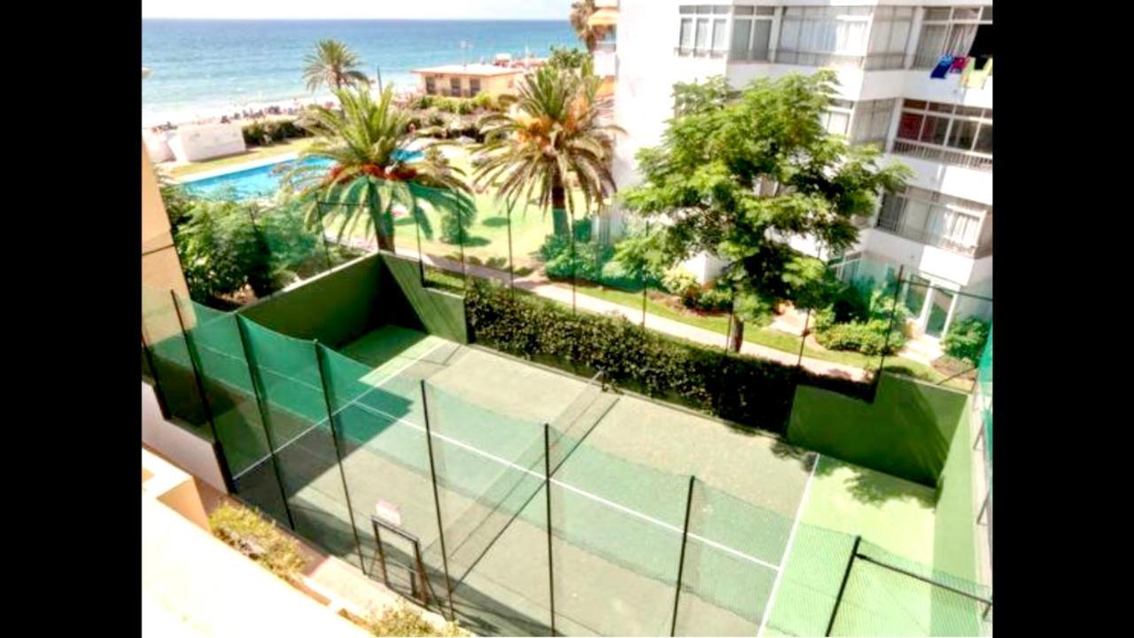 Beachfront Apartment In لا كالا ذي ميخاس المظهر الخارجي الصورة