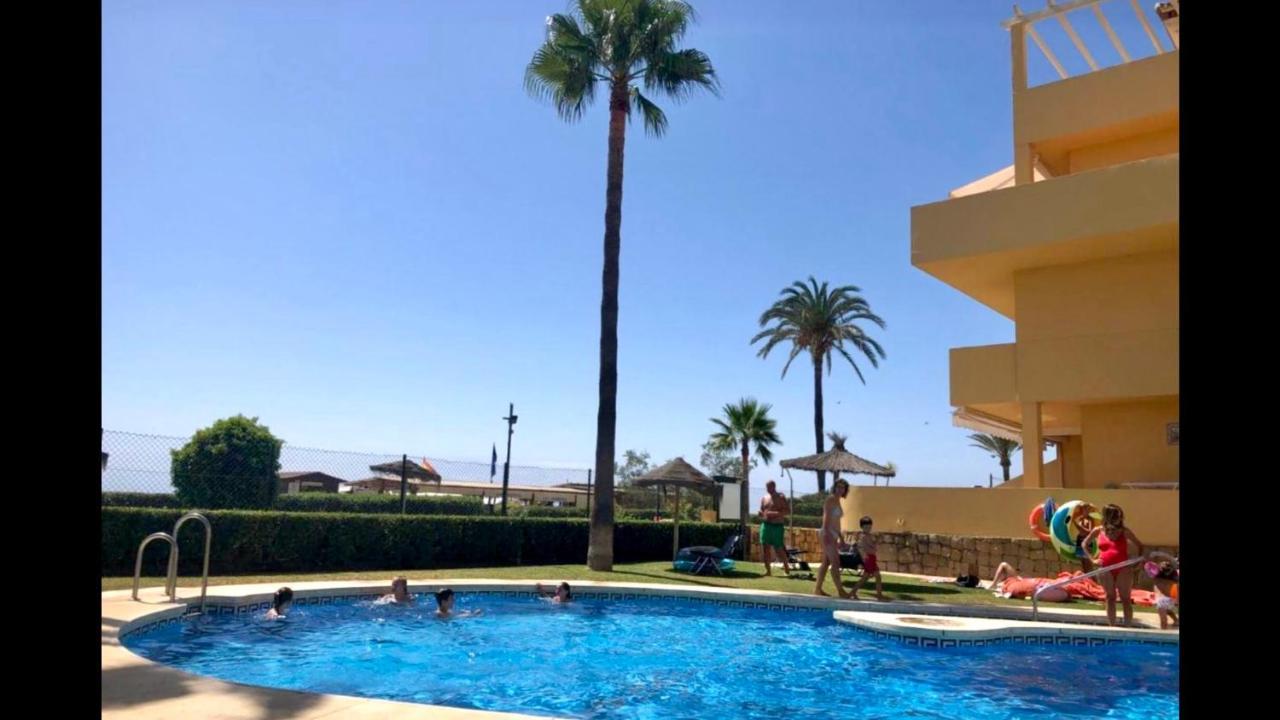 Beachfront Apartment In لا كالا ذي ميخاس المظهر الخارجي الصورة